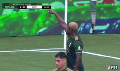 Dairon Asprilla nets home the rebound to give Timbers a 1-0 lead over LAFC